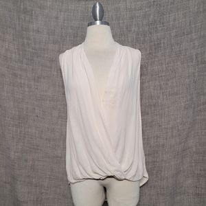 Lush Crossover Detail Top Size M